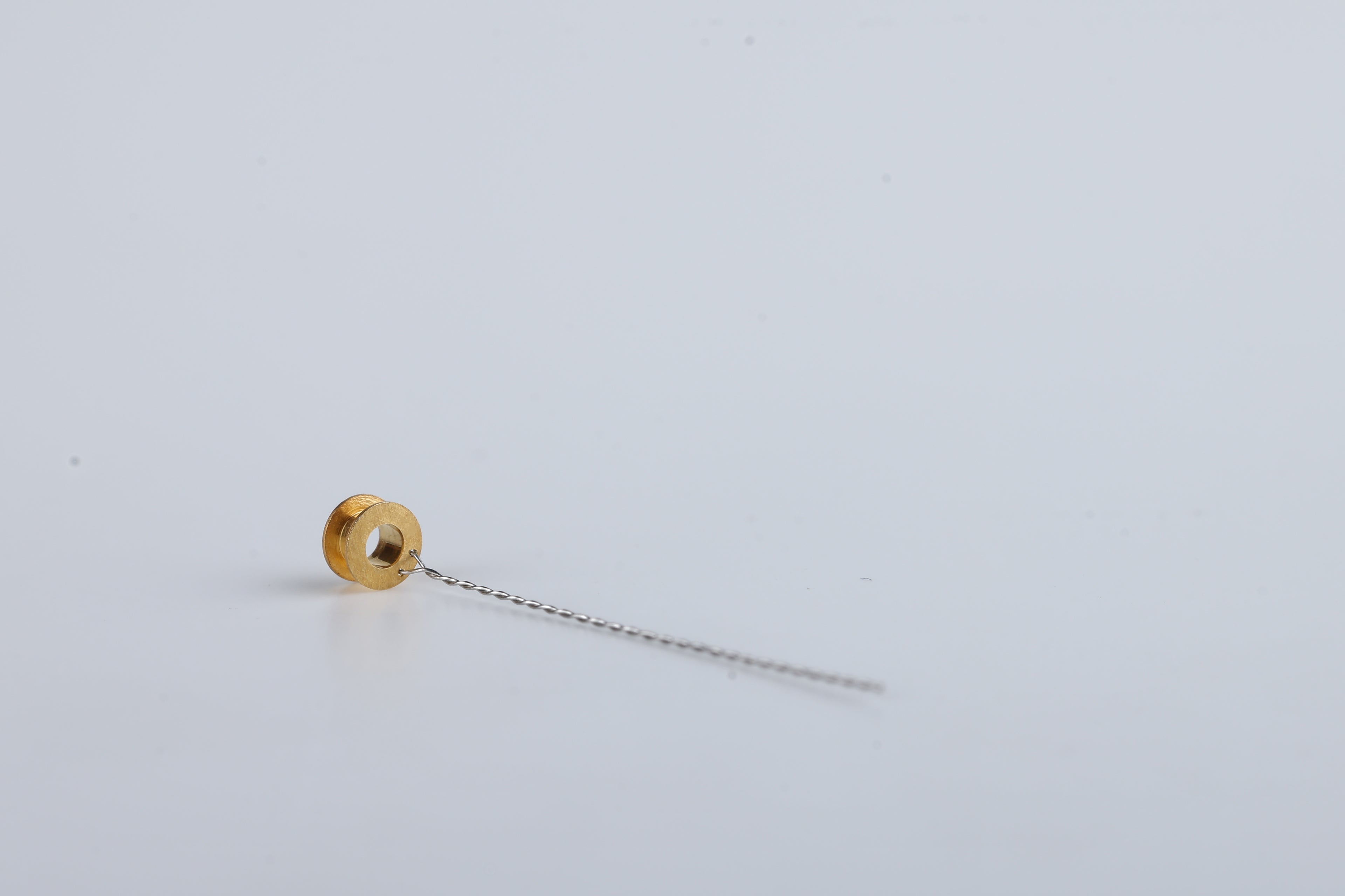 Gold Vent Tube type Collar Button With Wire